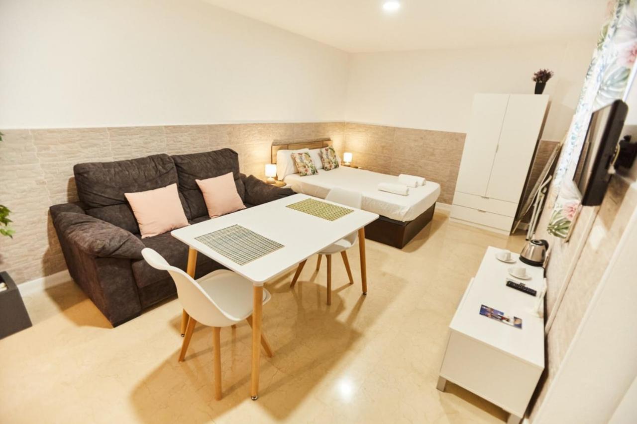 Charming House - Calm And Comfort In The Center Apartamento Sevilha